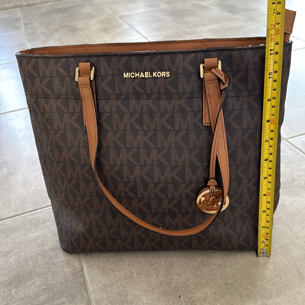 Michael Kors Morgan Signature Medium Brown Tote Bag Handbag -Excellent Condition - Picture 9 of 11